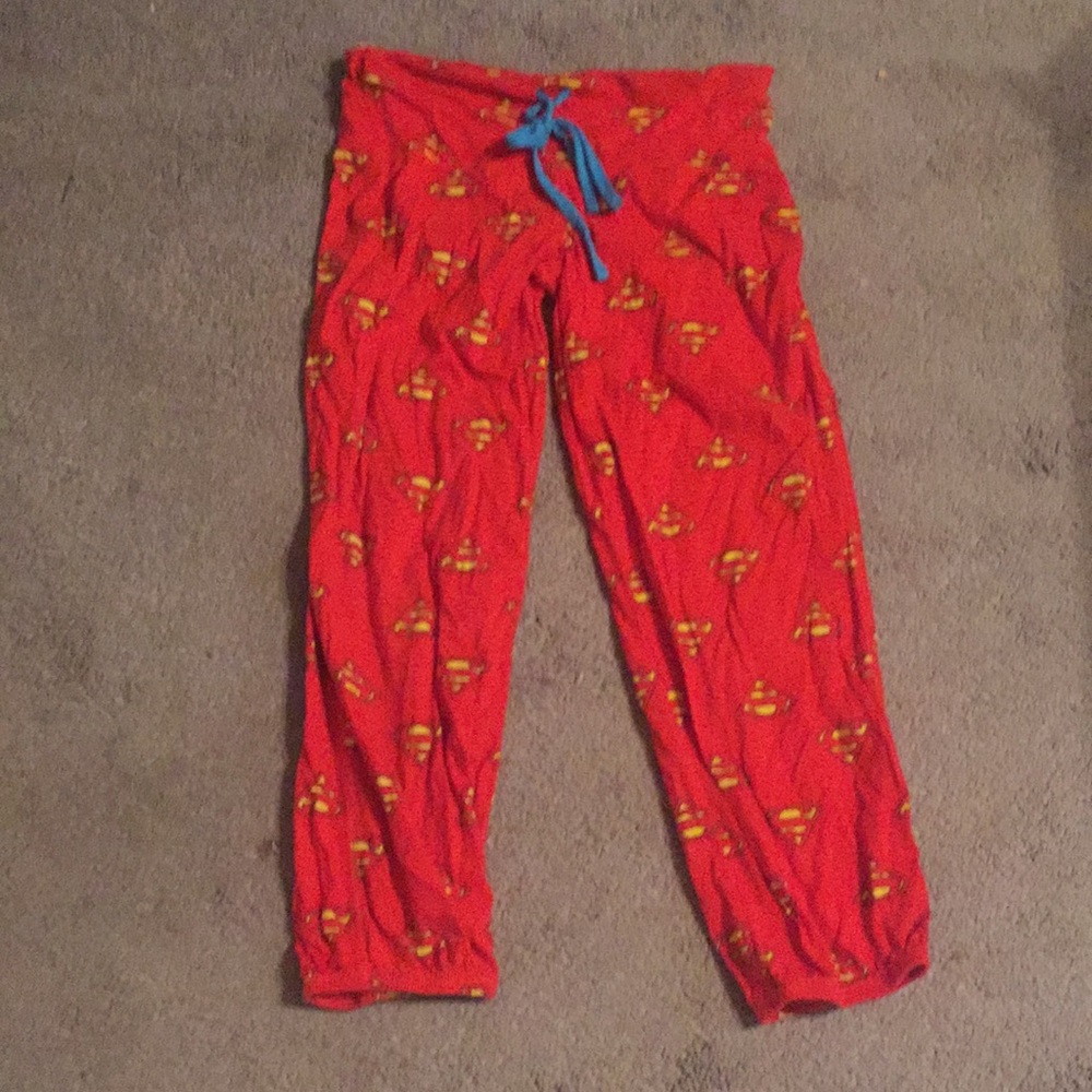 Superman Capri pants🏂